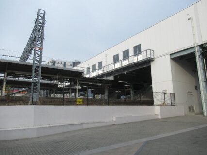 膳所駅は、滋賀県大津市馬場二丁目にある、JR西日本東海道本線の駅。
