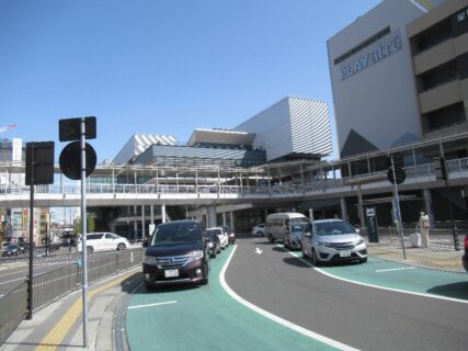 土浦駅は、茨城県土浦市有明町にある、JR東日本常磐線の駅。