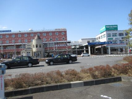 龍ケ崎市駅は、茨城県龍ケ崎市佐貫町にある、JR東日本常磐線の駅。