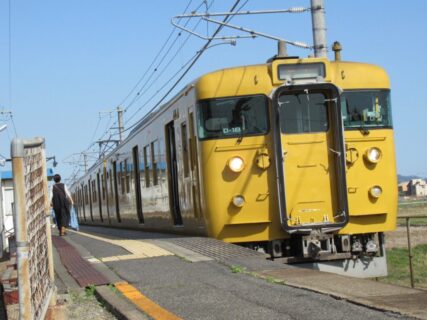 備中箕島駅は、岡山市南区箕島字濱前にある、JR西日本宇野線の駅。
