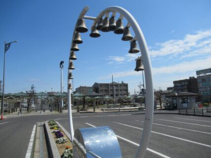新倉敷駅前ロータリーの、カリヨンでございます。