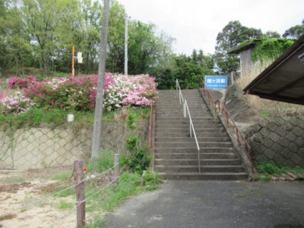 越ヶ浜駅は、山口県萩市大字椿東字長畠にある、JR西日本山陰本線の駅。