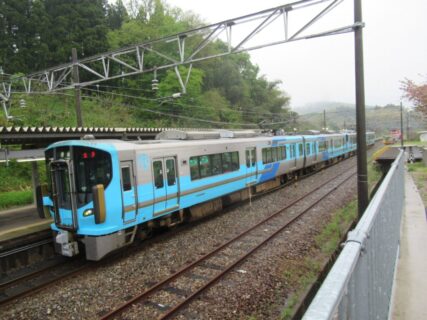 倶利伽羅駅は、石川県にある、IRいしかわ鉄道・あいの風とやま鉄道の駅。