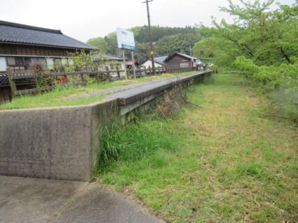 矢波駅は、石川県鳳珠郡能登町にあった、のと鉄道能登線の駅(廃駅)。