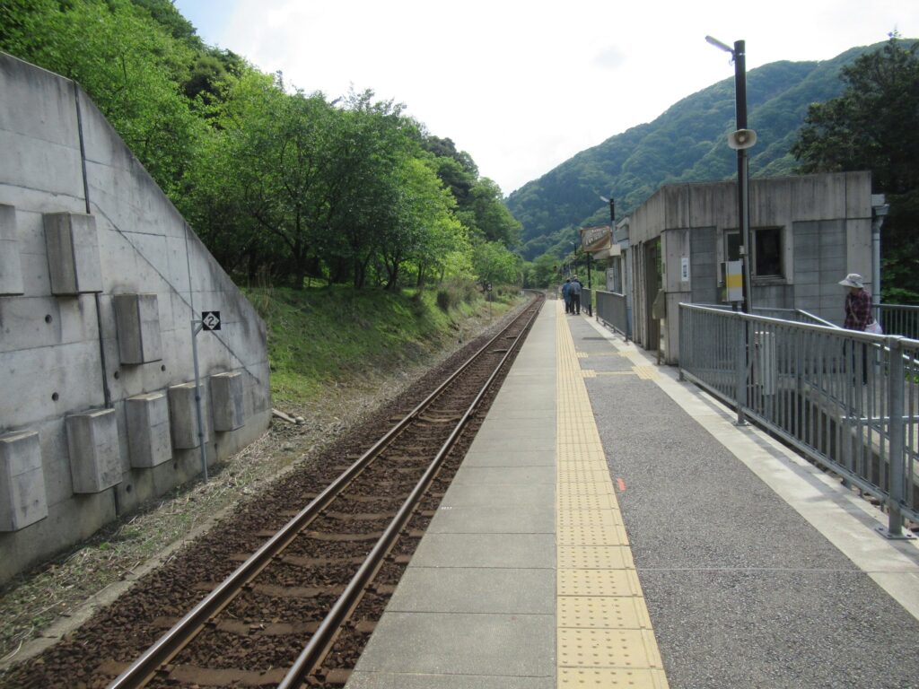 餘部駅は、兵庫県美方郡香美町香住区余部にある、JR西日本山陰本線の駅。