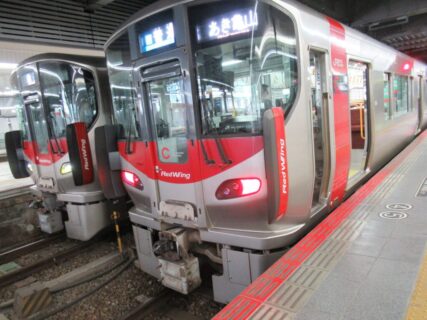 広島駅から、呉線の広行き普通列車に乗車いたしますです。