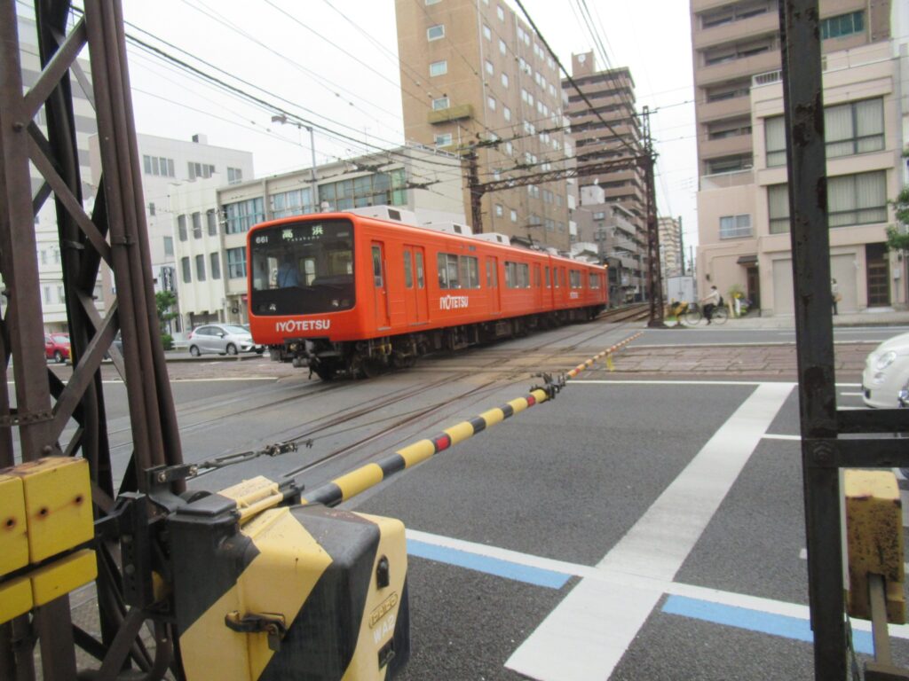 大手町駅は、愛媛県松山市大手町二丁目にある、伊予鉄道高浜線の駅。