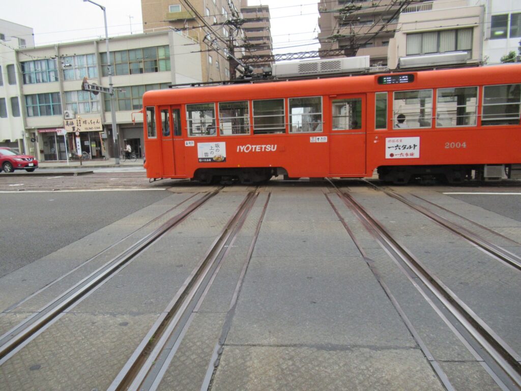 大手町駅前停留場は、松山市大手町二丁目にある、伊予鉄道線の停留場。