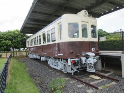 さぬきこどもの国に保存されている、高松琴平電気鉄道60形62号。