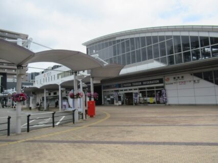 藤枝駅は、静岡県藤枝市駅前一丁目にある、JR東海東海道本線の駅。