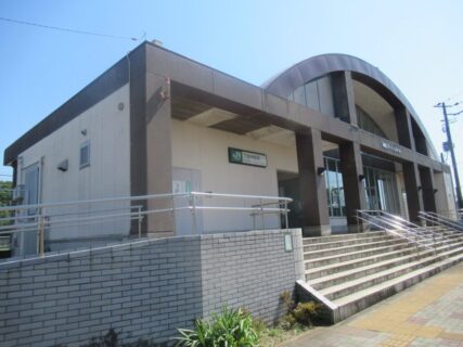 下総神崎駅は、千葉県香取郡神崎町郡にある、JR東日本成田線の駅。