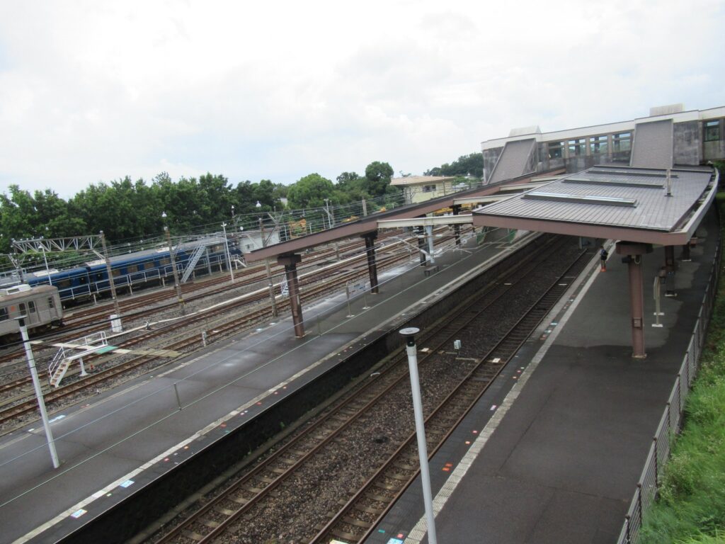 伊豆高原駅は、静岡県伊東市八幡野にある、伊豆急行伊豆急行線の駅。
