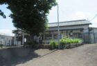 成田湯川駅は、千葉県成田市松崎にある、京成電鉄成田空港線の駅。