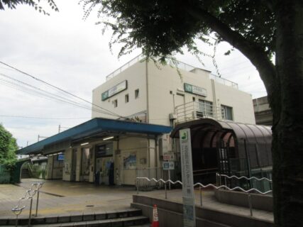 上中里駅は、東京都北区上中里一丁目にある、JR東日本の駅。