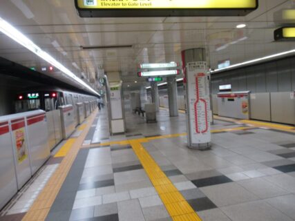 光が丘駅は、東京都練馬区光が丘二丁目にある、都営地下鉄大江戸線の駅。