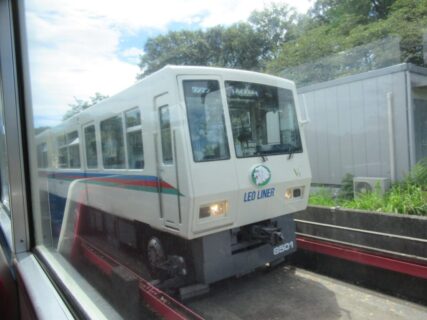 西武園ゆうえんち駅は、埼玉県所沢市山口にある西武鉄道山口線の駅。