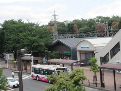 玉川上水駅は、立川市幸町六丁目にある、西武鉄道拝島線の駅。