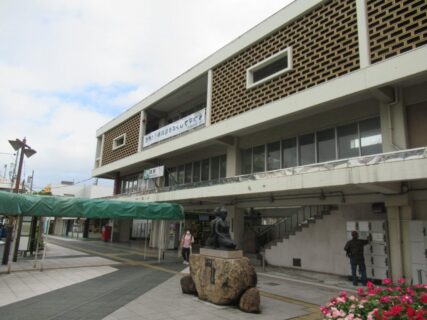 蕨駅は、埼玉県蕨市中央一丁目にある、JR東日本の駅。