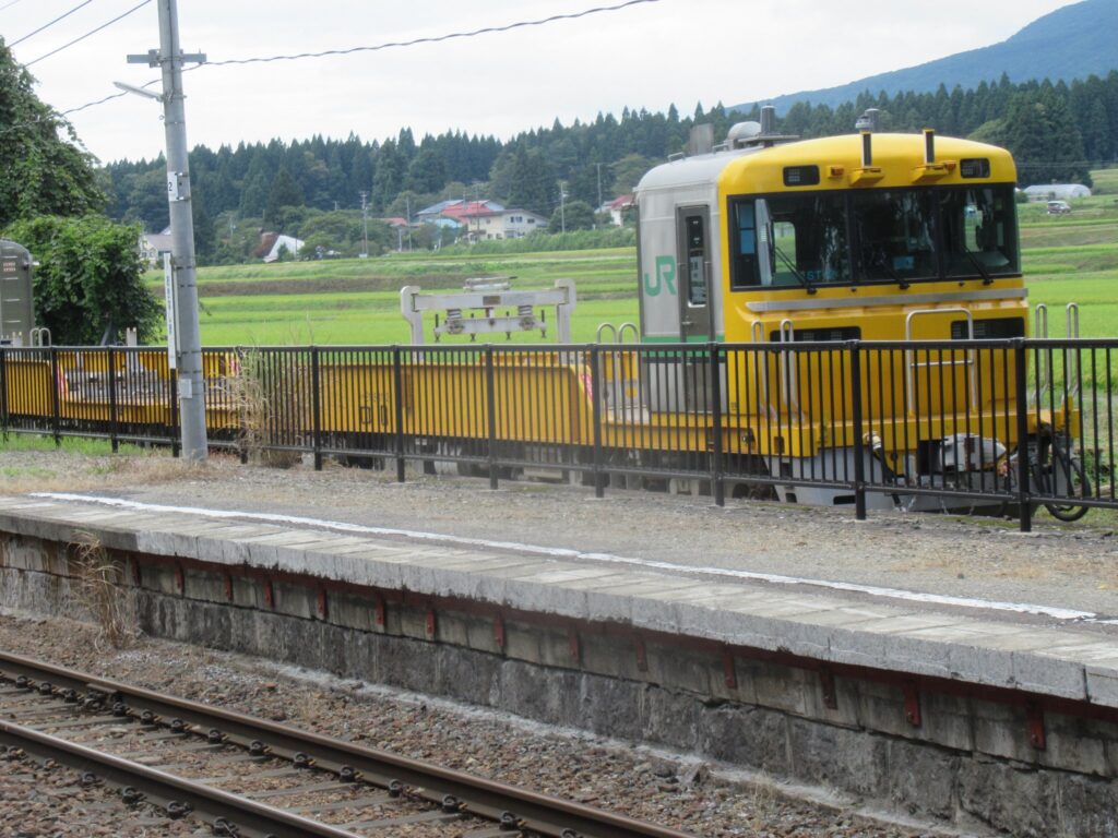翁島駅は、福島県耶麻郡猪苗代町にある、JR東日本磐越西線の駅。