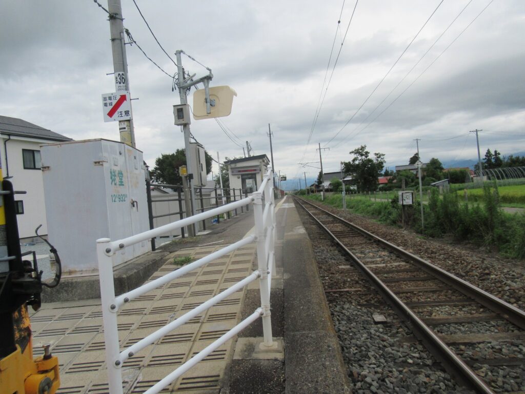 姥堂駅は、喜多方市塩川町新井田谷地にある、JR東日本磐越西線の駅。