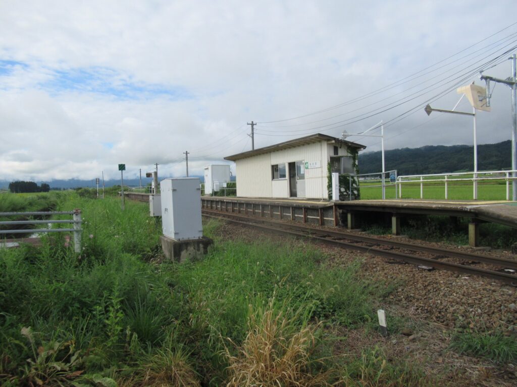 根岸駅は、福島県大沼郡会津美里町米田にある、JR東日本只見線の駅。