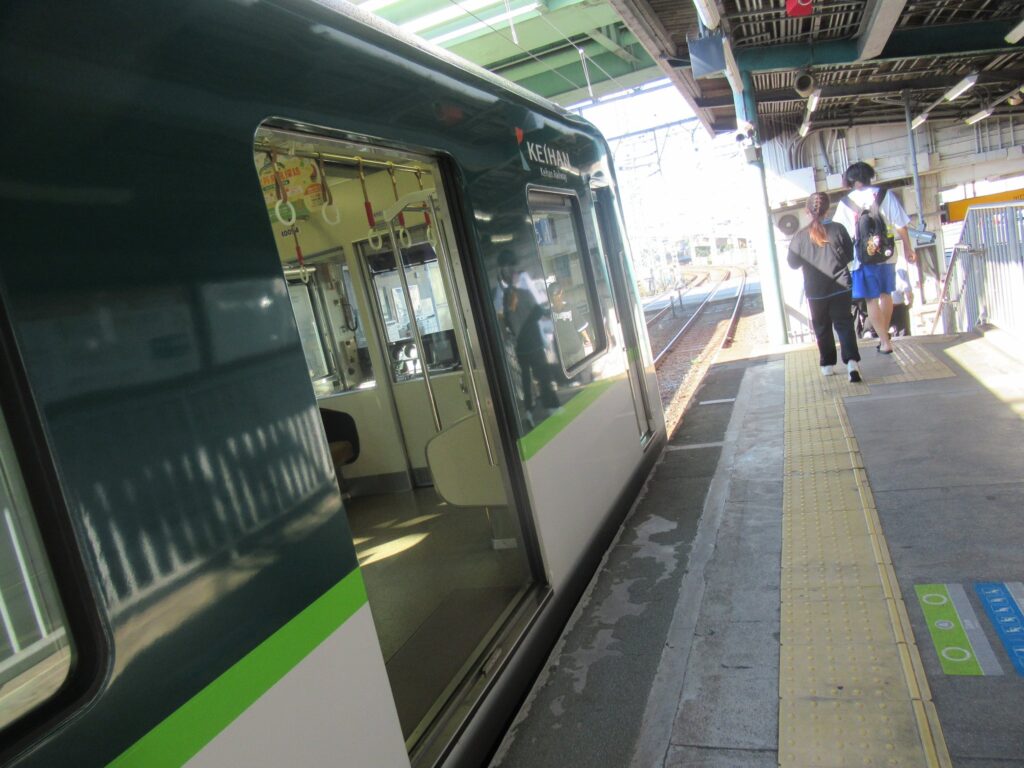 観月橋駅は、京都市伏見区豊後橋町にある、京阪電気鉄道宇治線の駅。