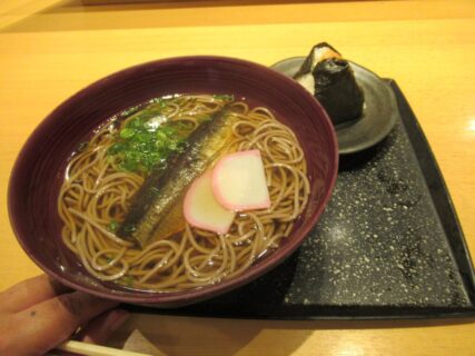 京都から離れてなお、京都名物にしんそばを新大阪で食す@浪花そば。