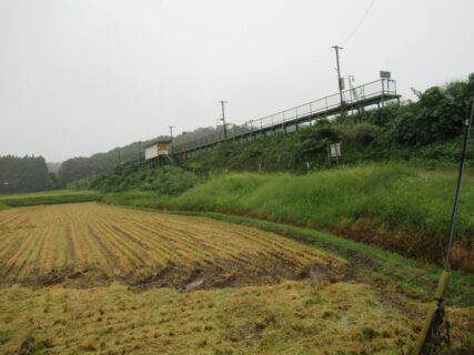 羽前前波駅は、山形県新庄市大字升形にある、JR東日本陸羽西線の駅。