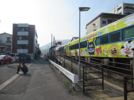 昭和町駅は、香川県高松市昭和町二丁目にある、JR四国高徳線の駅。