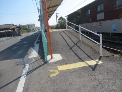 六万寺駅は、香川県高松市牟礼町にある、高松琴平電気鉄道志度線の駅。