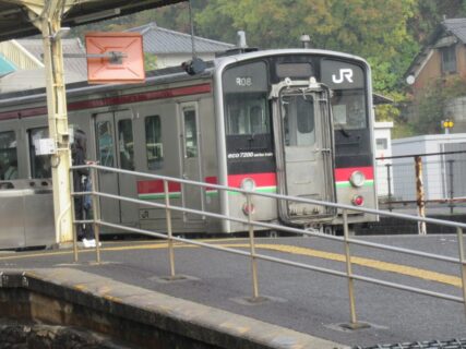 詫間駅は、香川県三豊市詫間町松崎にある、JR四国予讃線の駅。