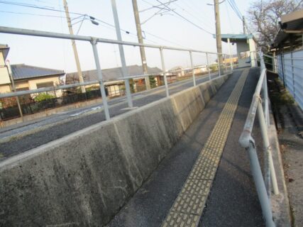 伊予氷見駅は、愛媛県西条市氷見乙にある、JR四国予讃線の駅。