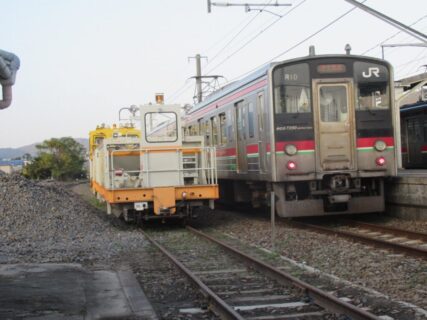 伊予土居駅は、愛媛県四国中央市土居町土居にある、JR四国予讃線の駅。