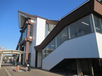 土山駅にあったデザインマンホール蓋が、ジョセフ・ヒコこと浜田彦蔵。