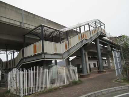 御領駅は、広島県福山市神辺町下御領にある、井原鉄道井原線の駅。
