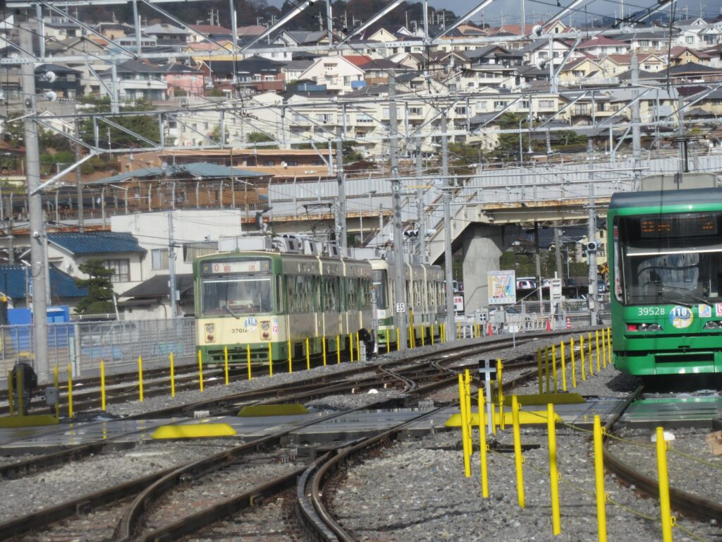 宮島ボートレース場駅は、広島県廿日市市にある、広島電鉄の臨時駅。
