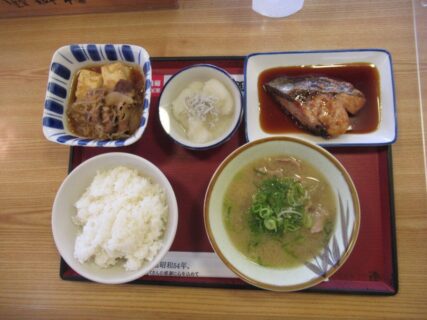 ランチタイム@まいどおおきに京田辺三山木食堂。