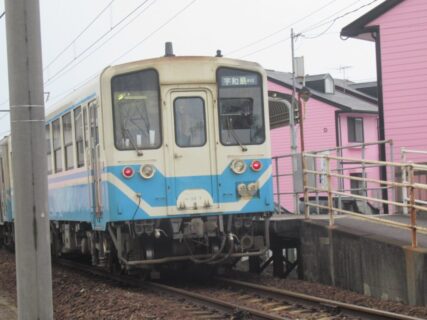 鳥ノ木駅は、愛媛県伊予市下吾川にある、JR四国予讃線の駅。
