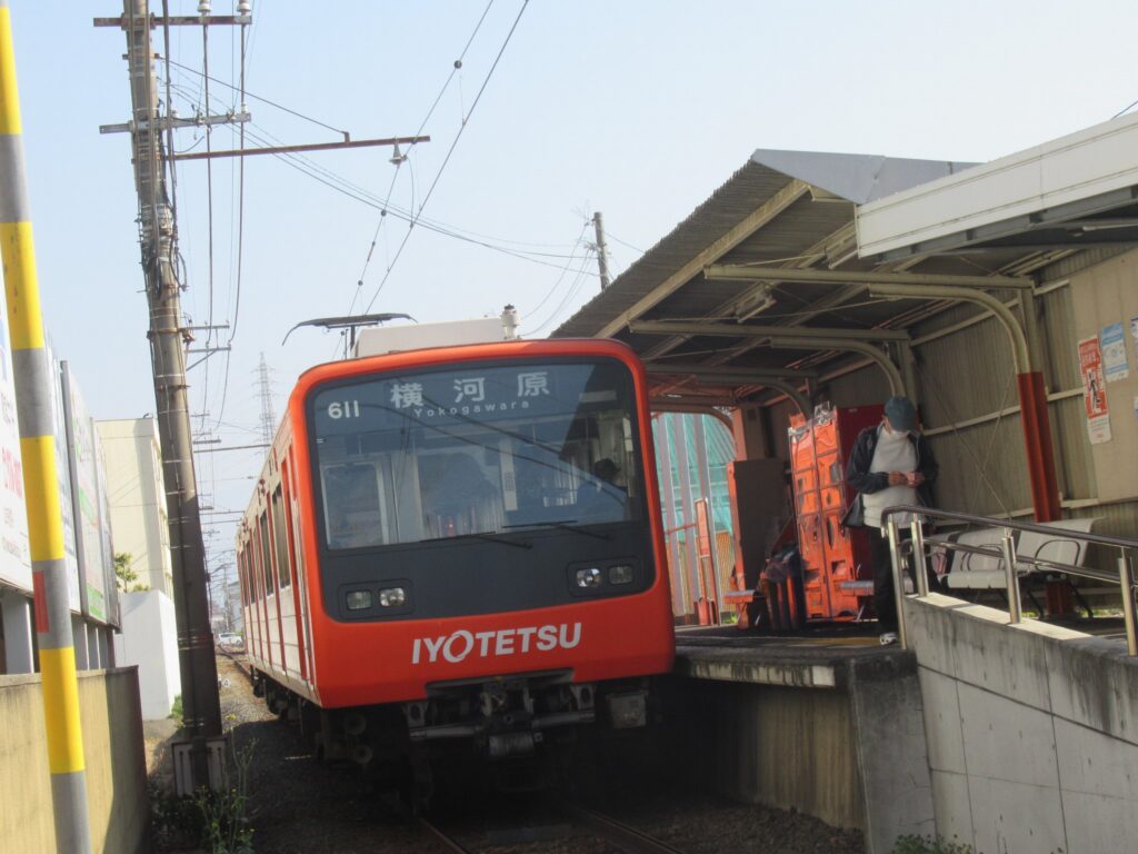 福音寺駅は、愛媛県松山市福音寺町にある、伊予鉄道横河原線の駅。