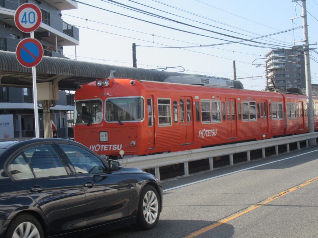 北久米駅は、愛媛県松山市北久米町にある、伊予鉄道横河原線の駅。