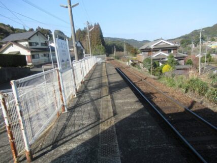 いのつき駅は、長崎県佐世保市江迎町猪調にある、松浦鉄道西九州線の駅。
