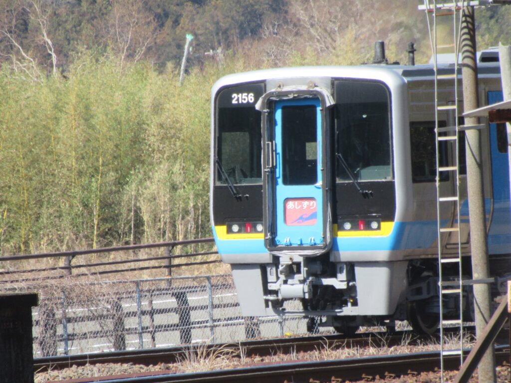 土佐佐賀駅は、高知県幡多郡黒潮町にある、土佐くろしお鉄道中村線の駅。