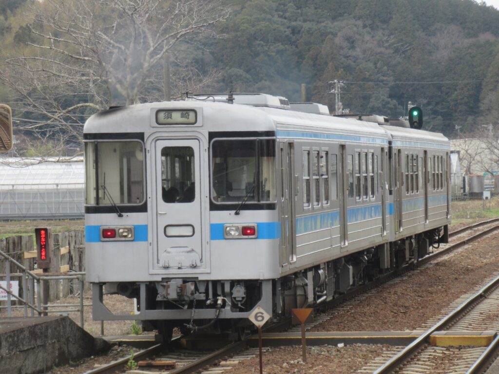 日下駅は、高知県高岡郡日高村本郷にある、JR四国土讃線の駅。