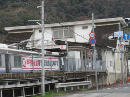 黒江駅は、和歌山県海南市岡田横山にある、JR西日本紀勢本線の駅。