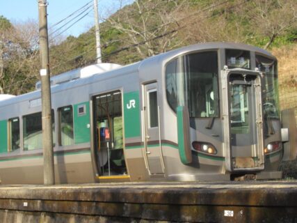 紀伊浦神駅は、和歌山県東牟婁郡那智勝浦町にある、紀勢本線の駅。
