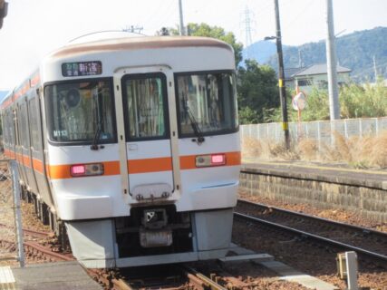 紀勢本線の神志山駅、ここも二度目の訪問でございます。