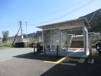 船津駅は、三重県北牟婁郡紀北町上里にある、JR東海紀勢本線の駅。