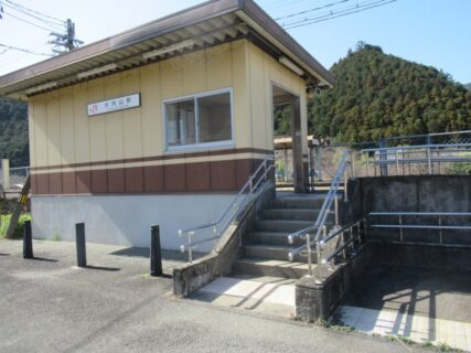 大内山駅は、三重県度会郡大紀町大内山にある、JR東海紀勢本線の駅。