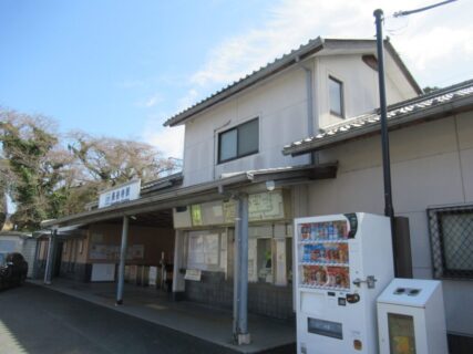 長谷寺駅は、奈良県桜井市大字初瀬にある、近畿日本鉄道大阪線の駅。