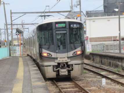 打田駅は、和歌山県紀の川市打田にある、JR西日本和歌山線の駅。
